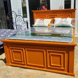 Kitanda cha mbao na godoro inch 8