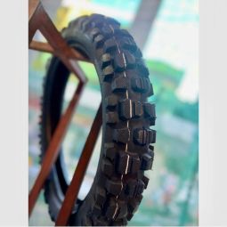 Kashata ya piki piki Tyre casing