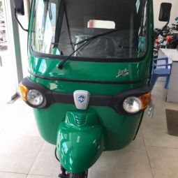 Piaggio Ape City 200 (Bajaji)